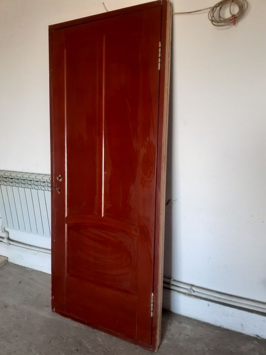 Продам деревянные двери