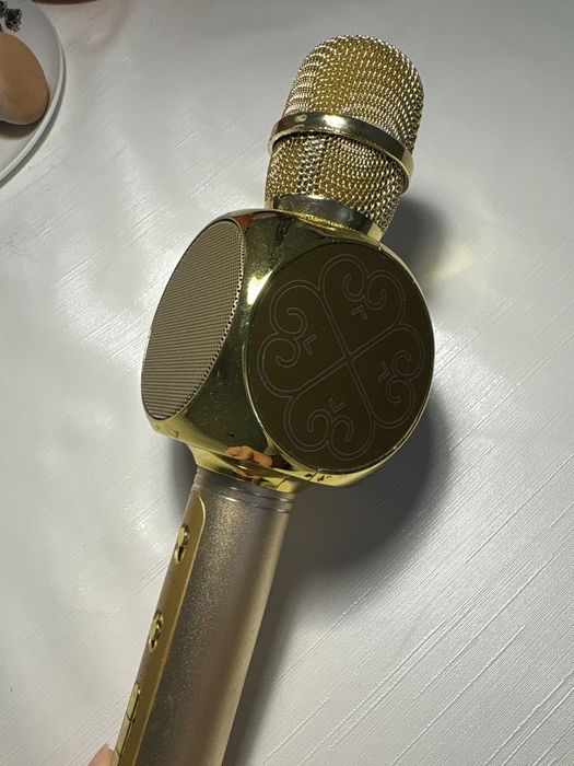 Золотой микрофон
