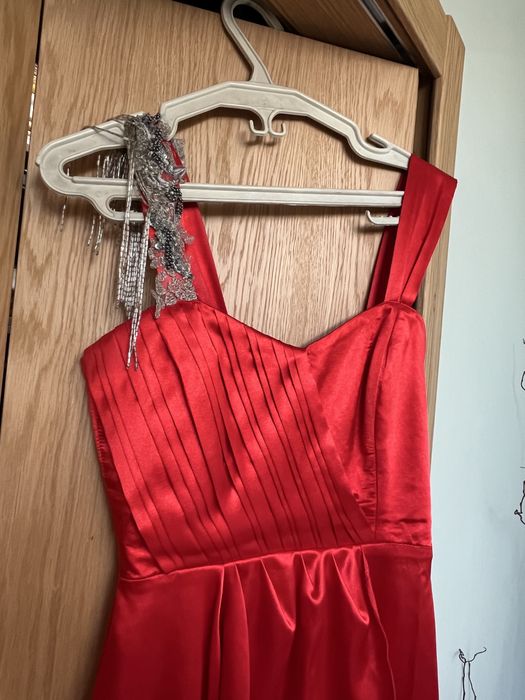 Rochie midi , eleganta , marimea M