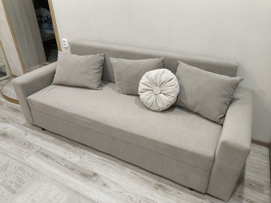 Продам диван состояние нового