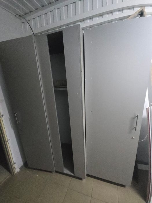 Продам шкаф в хорошем сост