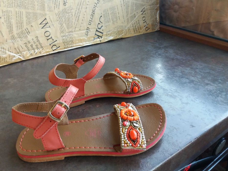 детски кожени сандали NAF NAF,летни отворени обувки за момиче ном.29