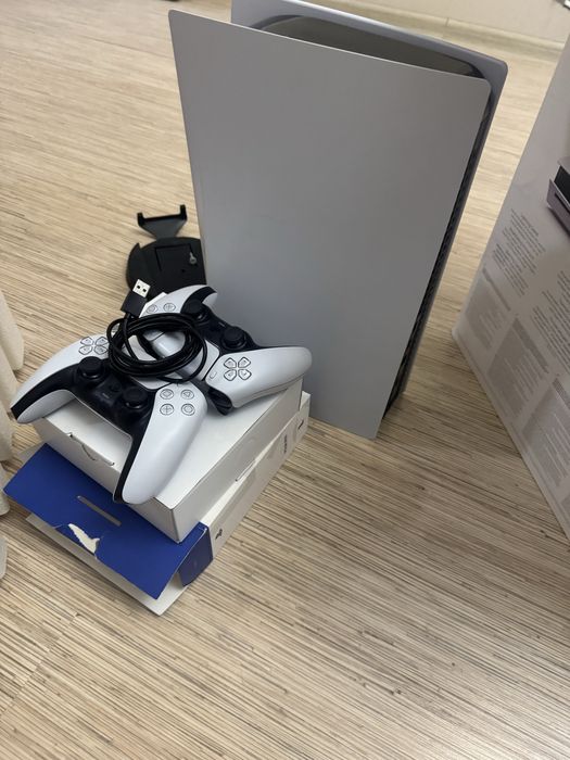 Продается PlayStation5