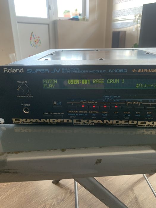 Roland Super JV-1080
