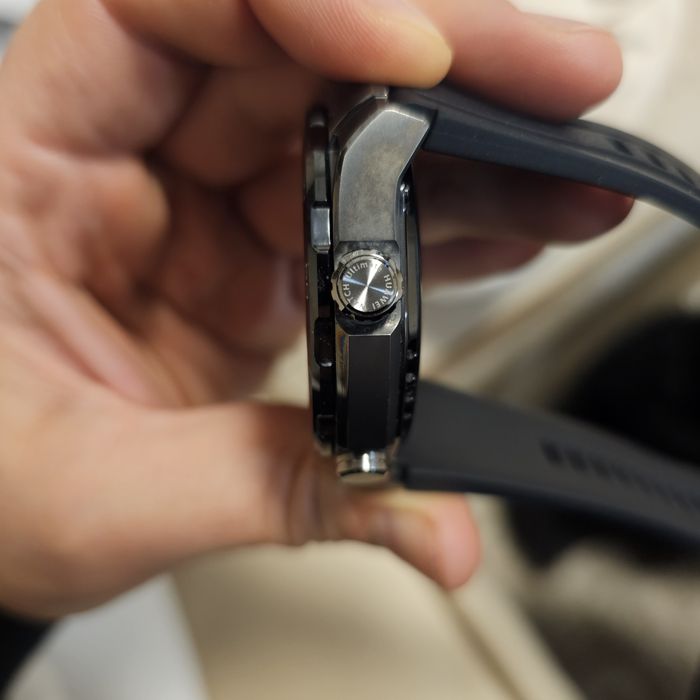 Huawei Watch Ultimate много запазен