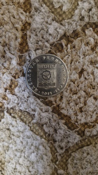 продам колекционые монеты