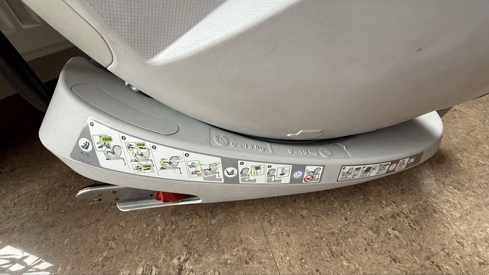 Scaun auto  Britax Romer  DUALFIX 0-18 kg cu Isofix