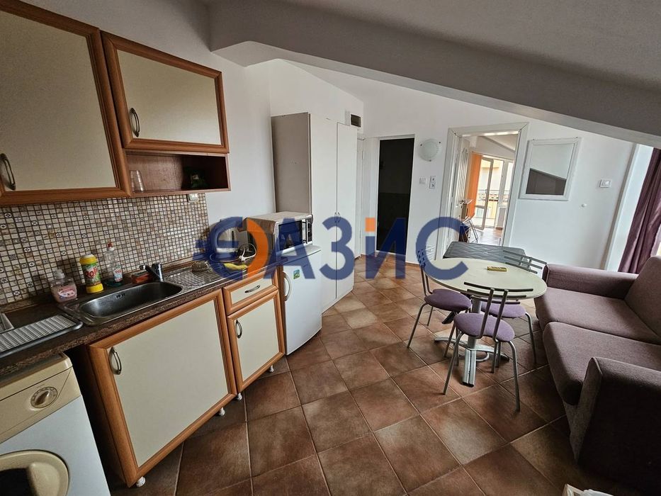 Продава се Двустаен апартамент в к.к. Слънчев бряг - 55 кв.м за 819 €/кв.м - Снимка #2