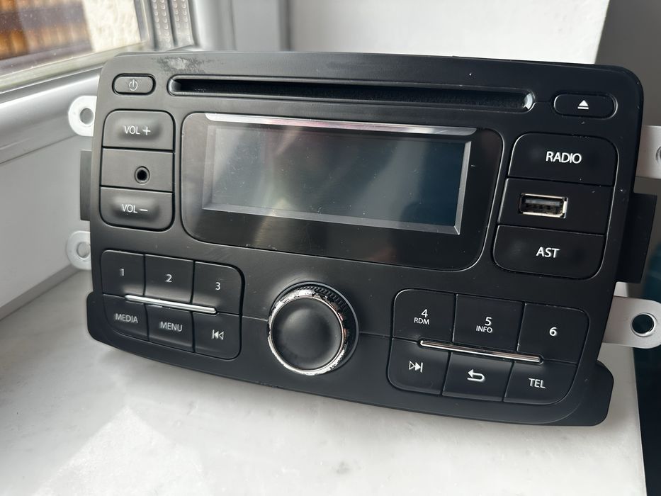 Radio Dacia cu bluetooth