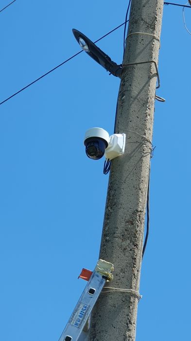 Камера видеонаблюдения| Следит за движением Hikvision