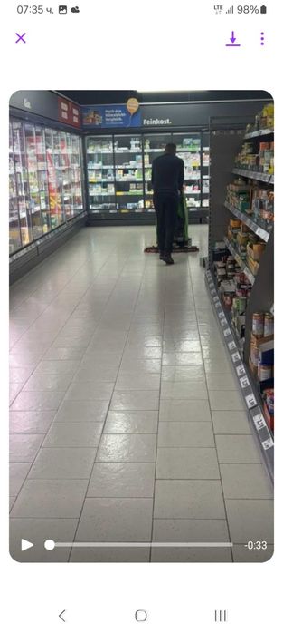 Предлагам  почистващи услуги  за заведение  магазини   халета офиси