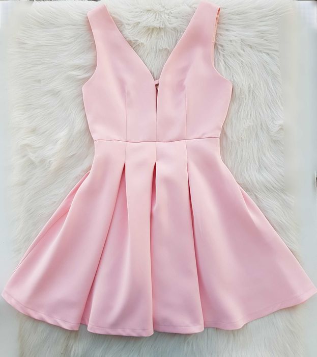 Дамска рокля размер S-М