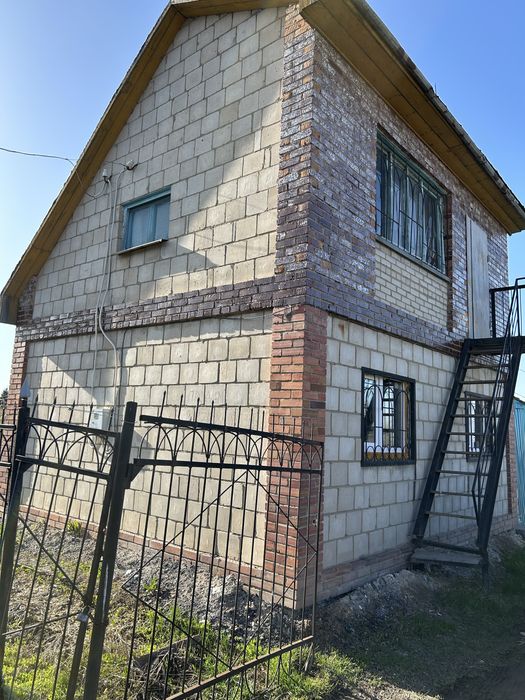 Продам дачу зимнего варианта