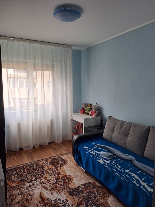 Vând apartament 3 camere cartier Danubiana