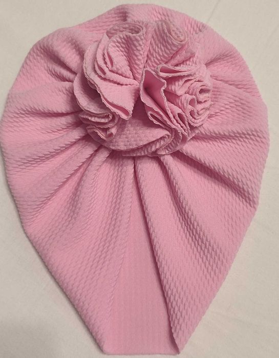 Бебешки тюрбан с цвете