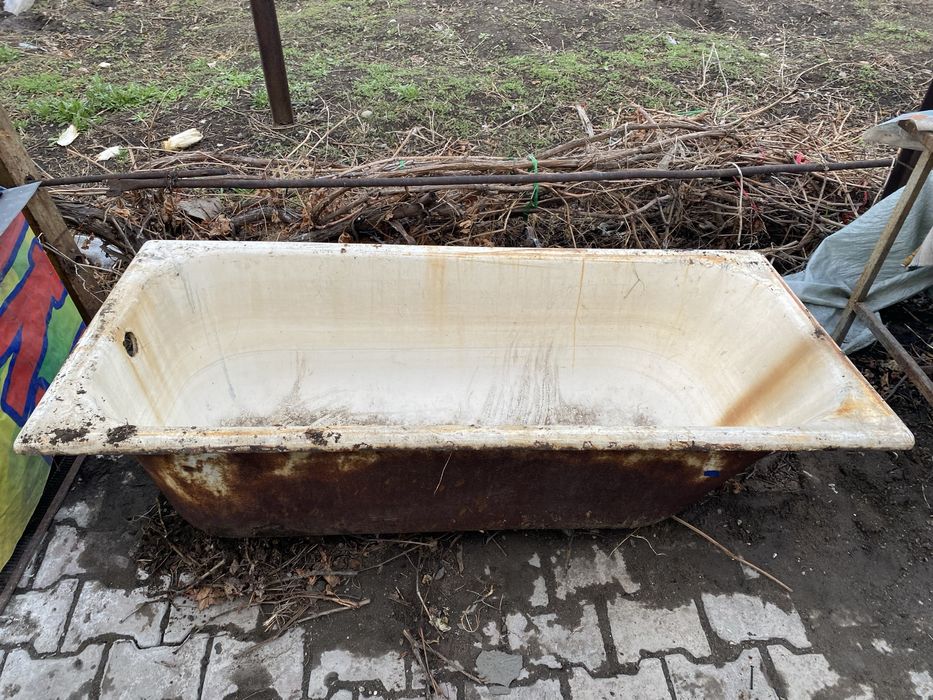 Чуганная ванна продается