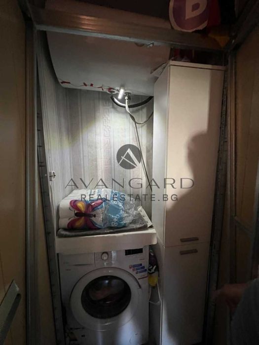 Продава се Тристаен апартамент в Пловдив, Тракия - 72 кв.м за 1903 €/кв.м - Снимка #6