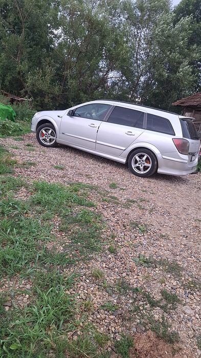 Vând Opel astra h pentru dezmembrat