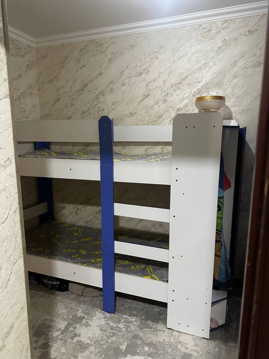 2xonali uy sotiladi Doʻmbrabod xaykalni oldida oʻzimizniki