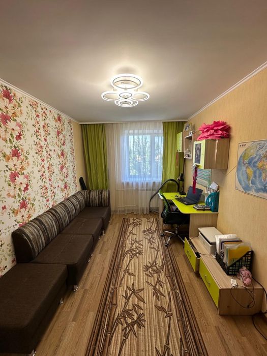 Продам 3х комн район Зигзаг