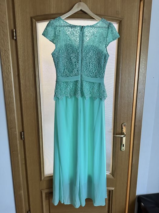 Vand rochie de ocazie