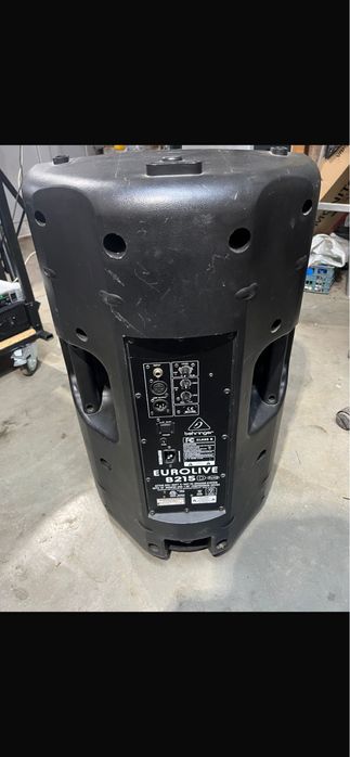 Boxe behringer B215D active