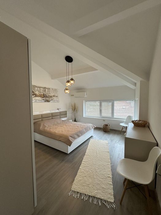 Дава се под наем Тристаен апартамент в Варна, Център - 90 кв.м за 1000 € - Снимка #7