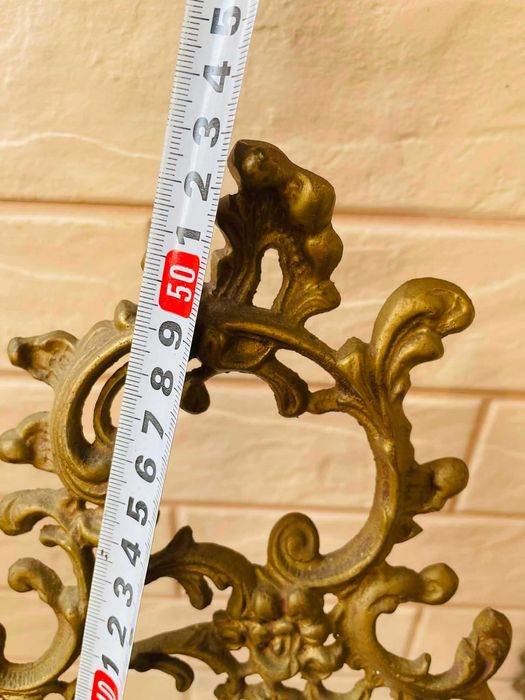 Красива голяма месингова поставка / статив / от Англия за картина