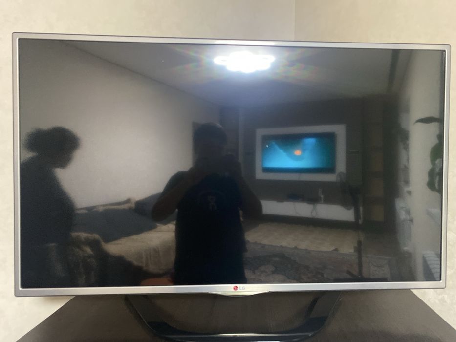 Телевизор  LG ,,
