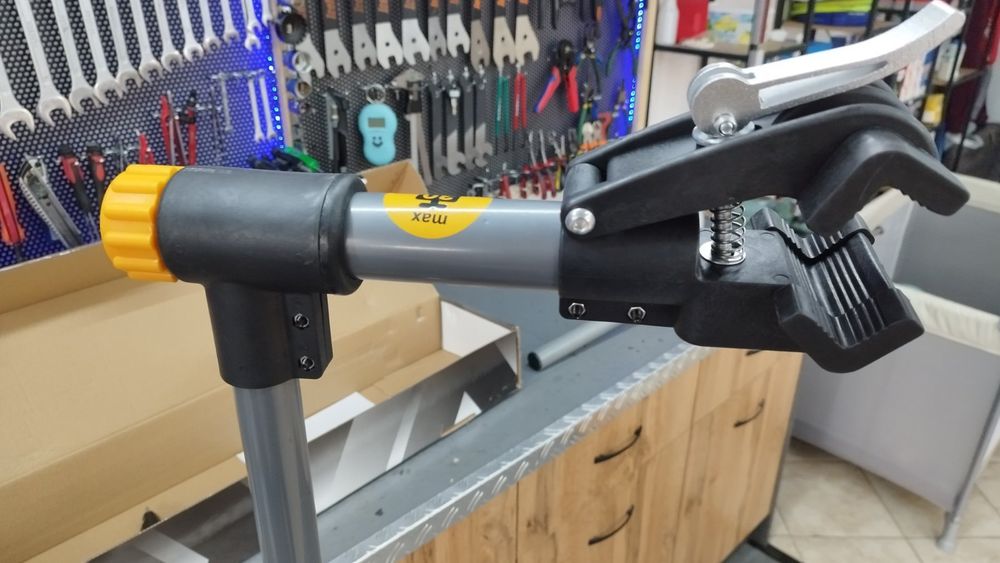 Стойка за ремонт на велосипеди Vorel 77715.