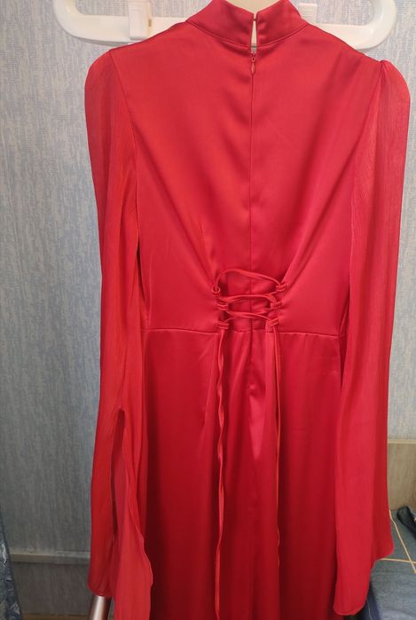 Вечернее нарядное платье