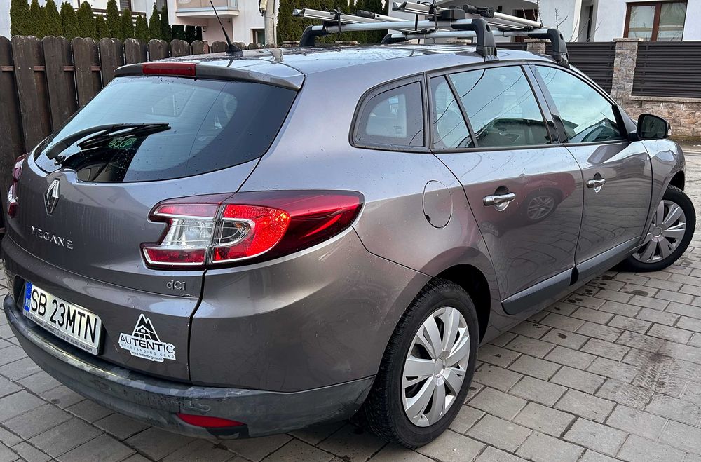 Vand Renault Megane 3  sau schimb cu rulota
