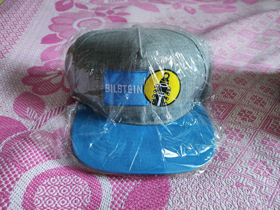 Продам новые кепки