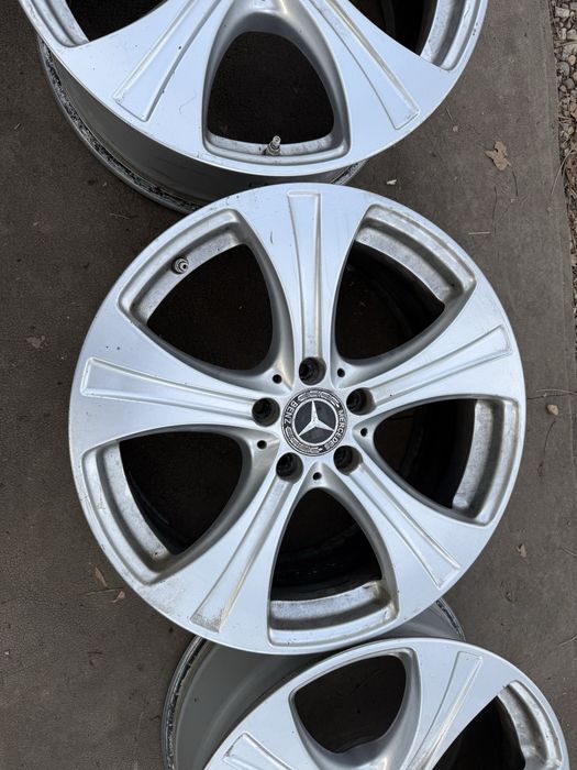 100% Оригинални Mercedes GLC W253 с датчици