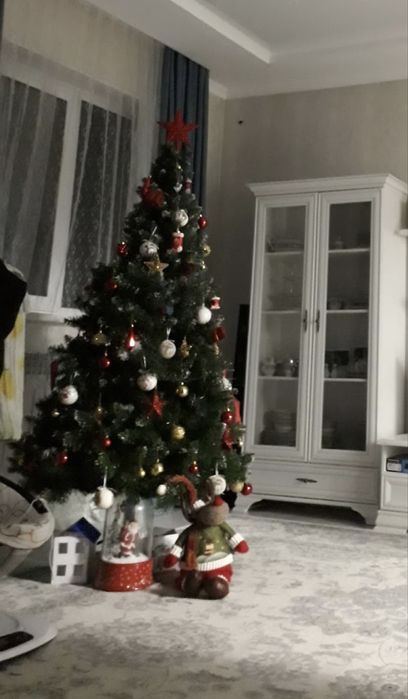 Пушистая елка 1.80