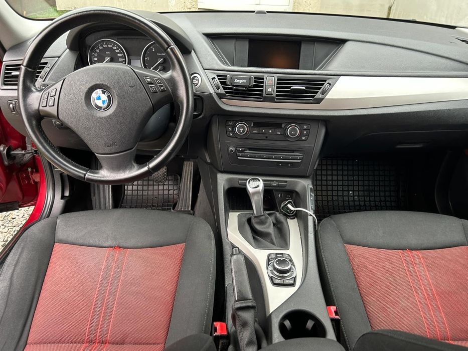 BMW  X 1  2.0 D  2011