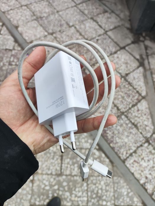 Poco F5 с оригинал зарялкой