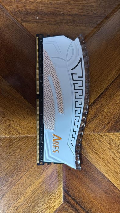 Ram Ares 32gb 3600 mhz RGB