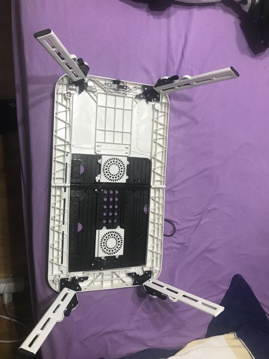 Сгъваема масичка за лаптоп