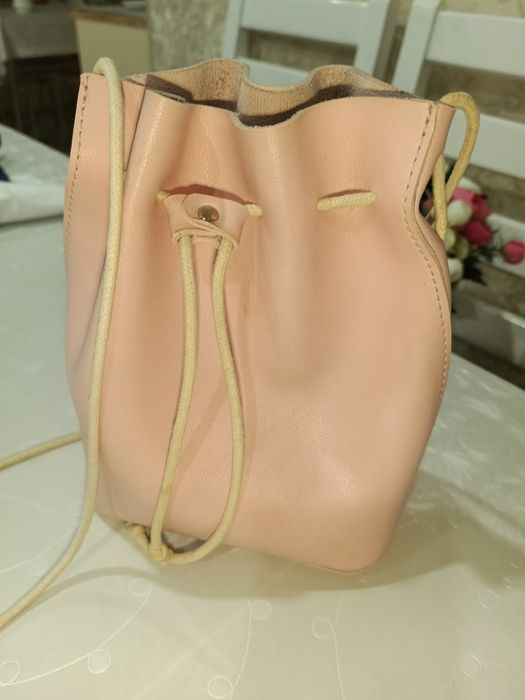 Продам сумку Miniso