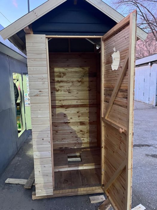 Продам деревянный туалет