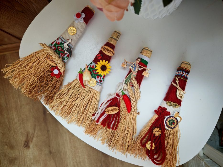 Ръчно изработени мартеници за дома