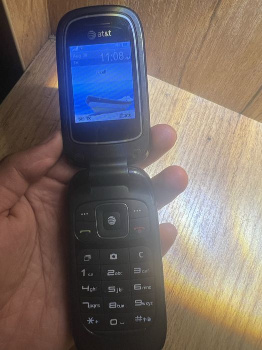 Original AT&T knopkali telefon Breaking Bad dagi bilan bir xil