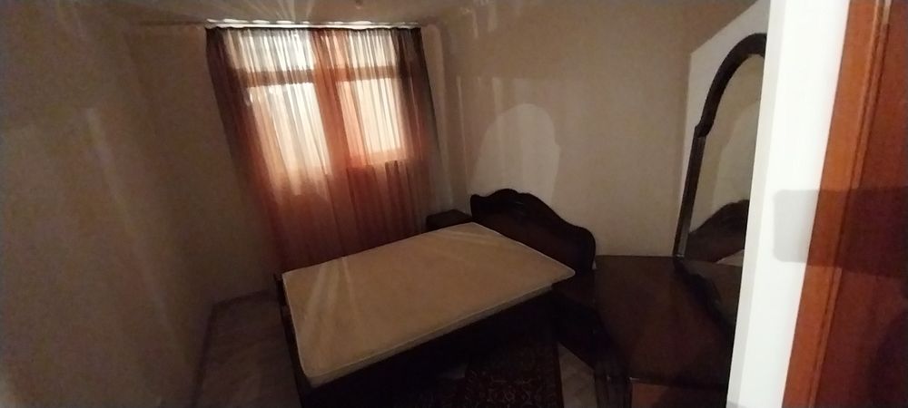 Продам 2х комнатную  квартиру срочно