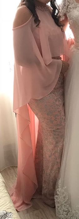 Rochie lungă cu voal detașabil