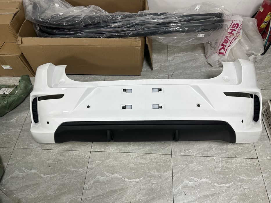 BYD E2 Orqa bamper sotiladi