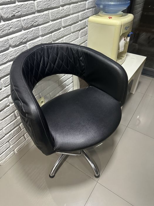 Продам кресло салонное