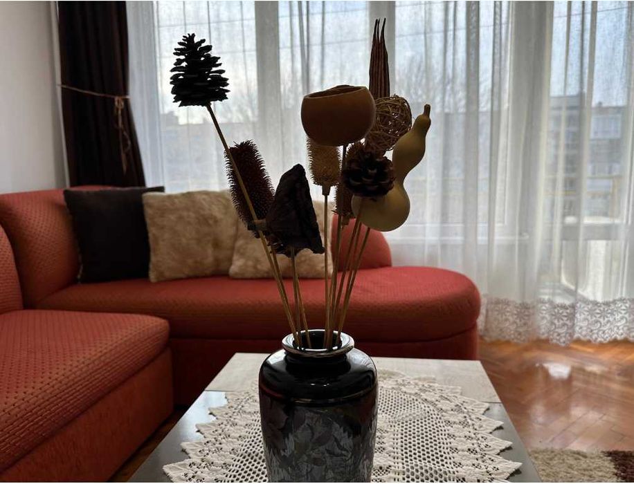 Дава се под наем Четиристаен апартамент в Варна, Център - 80 кв.м за 538.56 € - Снимка #5