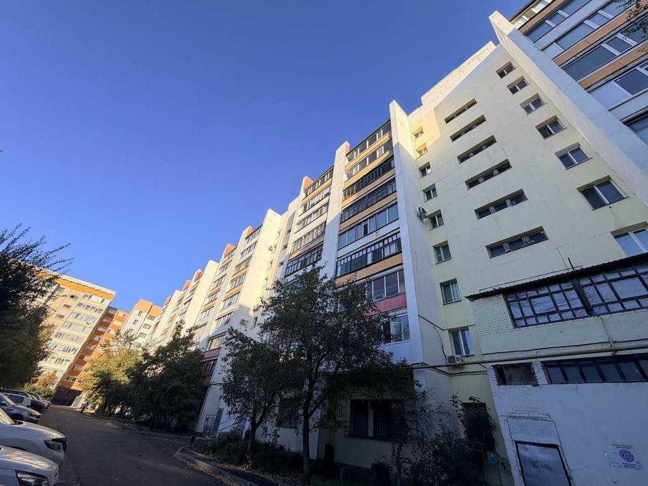 Продажа 2-комнатной квартиры бородина 107
