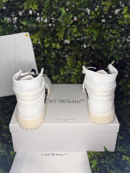 Adidasi/Sneakers off white black and white off court 3.0